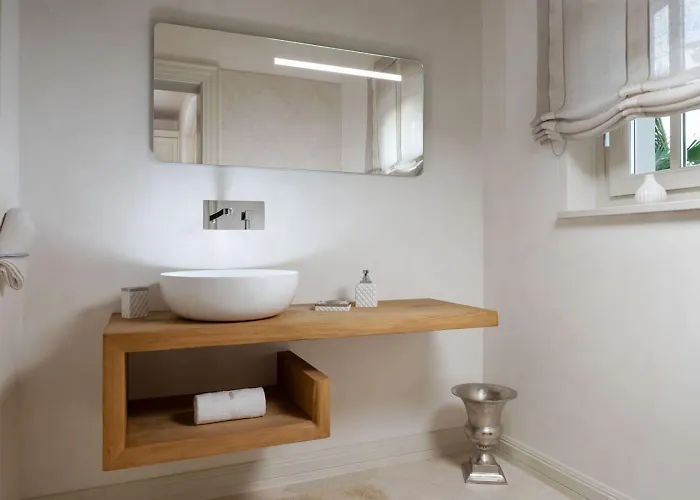 Luxury Adele Near Porec With Sea View And Private Pool 빌라