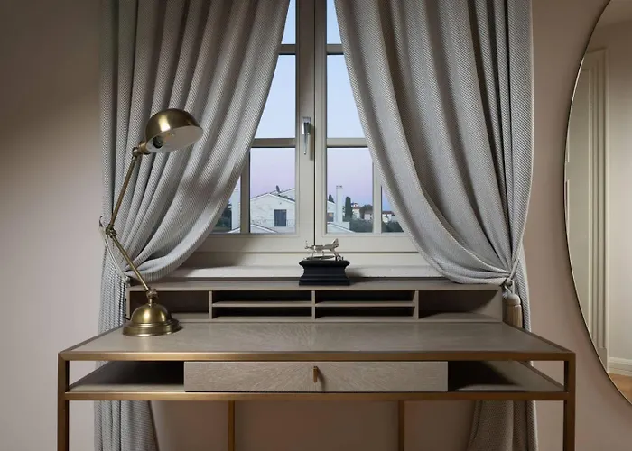 Luxury Adele Near Porec With Sea View And Private Pool 빌라 *